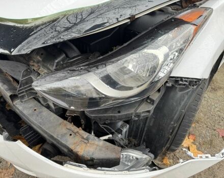 Білий Хендай Елантра, об'ємом двигуна 1.8 л та пробігом 155 тис. км за 4500 $, фото 12 на Automoto.ua