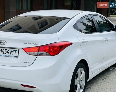 Белый Хендай Элантра, объемом двигателя 1.8 л и пробегом 229 тыс. км за 8900 $, фото 25 на Automoto.ua