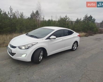 Белый Хендай Элантра, объемом двигателя 1.8 л и пробегом 178 тыс. км за 10200 $, фото 3 на Automoto.ua