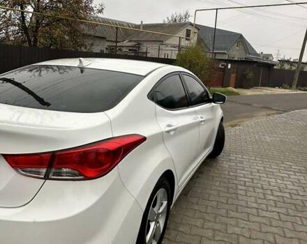 Белый Хендай Элантра, объемом двигателя 1.8 л и пробегом 199 тыс. км за 7900 $, фото 6 на Automoto.ua