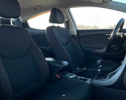 Білий Хендай Елантра, об'ємом двигуна 1.6 л та пробігом 201 тис. км за 7300 $, фото 12 на Automoto.ua