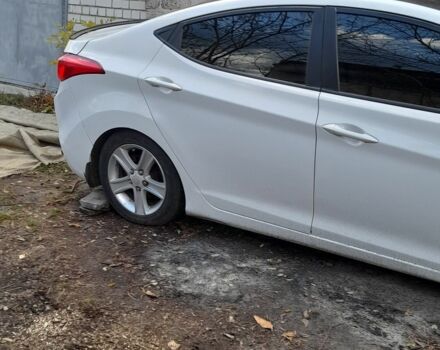 Білий Хендай Елантра, об'ємом двигуна 1.8 л та пробігом 192 тис. км за 2300 $, фото 2 на Automoto.ua