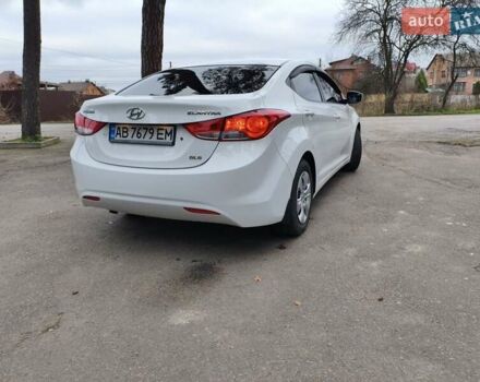 Белый Хендай Элантра, объемом двигателя 1.59 л и пробегом 113 тыс. км за 10300 $, фото 5 на Automoto.ua