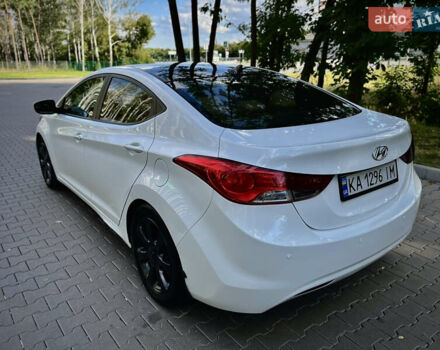 Білий Хендай Елантра, об'ємом двигуна 1.8 л та пробігом 252 тис. км за 9500 $, фото 14 на Automoto.ua