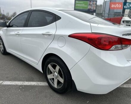 Білий Хендай Елантра, об'ємом двигуна 1.59 л та пробігом 107 тис. км за 9700 $, фото 10 на Automoto.ua