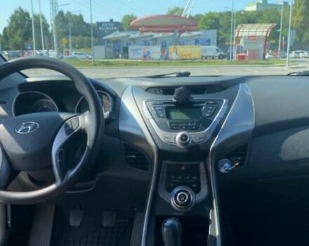 Білий Хендай Елантра, об'ємом двигуна 1.6 л та пробігом 210 тис. км за 7600 $, фото 5 на Automoto.ua