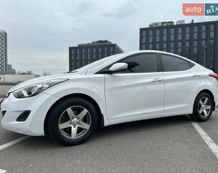 Білий Хендай Елантра, об'ємом двигуна 1.59 л та пробігом 107 тис. км за 9700 $, фото 9 на Automoto.ua