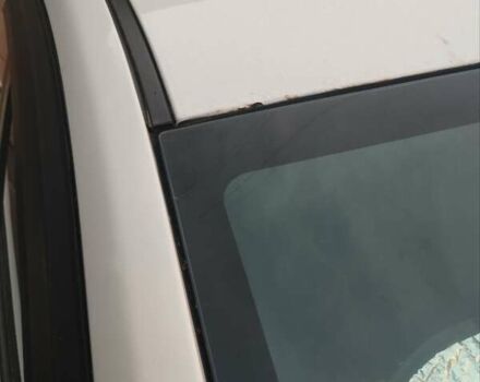 Белый Хендай Элантра, объемом двигателя 1.8 л и пробегом 360 тыс. км за 6000 $, фото 19 на Automoto.ua