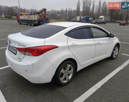 Белый Хендай Элантра, объемом двигателя 1.8 л и пробегом 125 тыс. км за 9199 $, фото 3 на Automoto.ua
