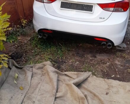 Білий Хендай Елантра, об'ємом двигуна 1.8 л та пробігом 192 тис. км за 2300 $, фото 3 на Automoto.ua