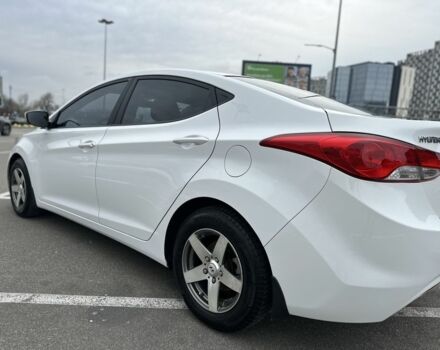 Белый Хендай Элантра, объемом двигателя 1.6 л и пробегом 107 тыс. км за 9700 $, фото 2 на Automoto.ua