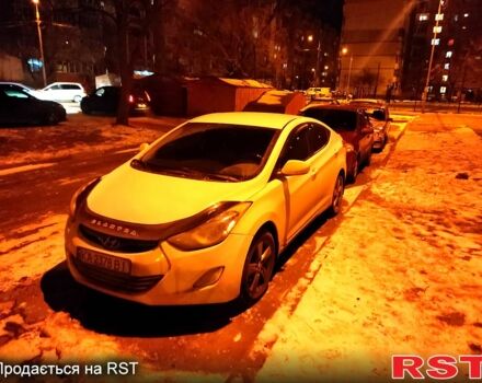 Белый Хендай Элантра, объемом двигателя 1.8 л и пробегом 400 тыс. км за 6500 $, фото 5 на Automoto.ua