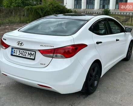 Белый Хендай Элантра, объемом двигателя 1.8 л и пробегом 110 тыс. км за 7500 $, фото 5 на Automoto.ua