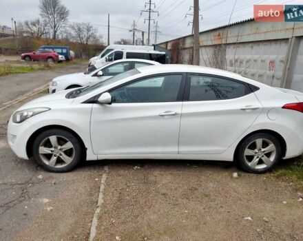 Белый Хендай Элантра, объемом двигателя 1.8 л и пробегом 227 тыс. км за 7500 $, фото 1 на Automoto.ua