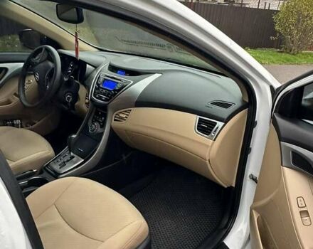 Белый Хендай Элантра, объемом двигателя 1.8 л и пробегом 199 тыс. км за 7900 $, фото 9 на Automoto.ua