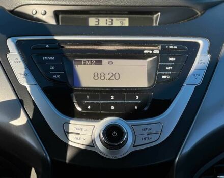 Білий Хендай Елантра, об'ємом двигуна 1.6 л та пробігом 201 тис. км за 7300 $, фото 9 на Automoto.ua