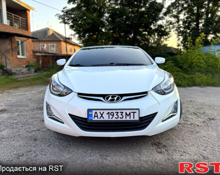 Белый Хендай Элантра, объемом двигателя 1.8 л и пробегом 190 тыс. км за 9850 $, фото 4 на Automoto.ua