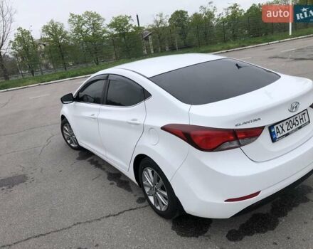 Белый Хендай Элантра, объемом двигателя 1.8 л и пробегом 156 тыс. км за 10300 $, фото 1 на Automoto.ua