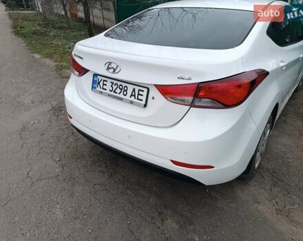 Білий Хендай Елантра, об'ємом двигуна 1.59 л та пробігом 240 тис. км за 9500 $, фото 12 на Automoto.ua