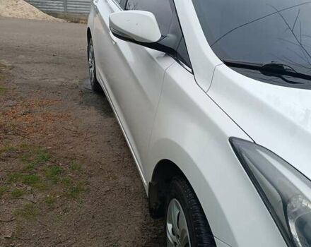 Білий Хендай Елантра, об'ємом двигуна 1.59 л та пробігом 240 тис. км за 9500 $, фото 5 на Automoto.ua