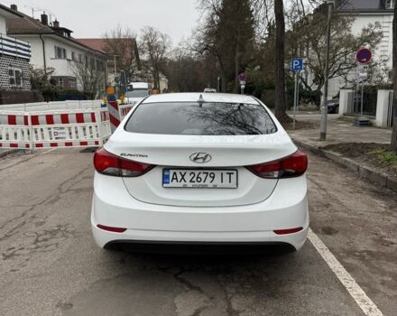 Белый Хендай Элантра, объемом двигателя 1.8 л и пробегом 181 тыс. км за 6873 $, фото 5 на Automoto.ua