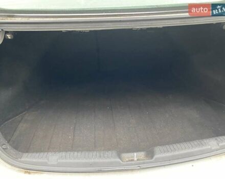 Білий Хендай Елантра, об'ємом двигуна 1.8 л та пробігом 130 тис. км за 8000 $, фото 7 на Automoto.ua