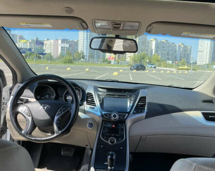 Білий Хендай Елантра, об'ємом двигуна 1.8 л та пробігом 133 тис. км за 9300 $, фото 16 на Automoto.ua