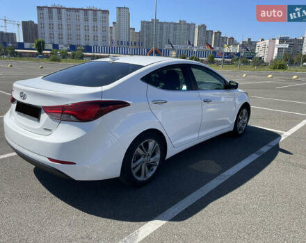Білий Хендай Елантра, об'ємом двигуна 1.8 л та пробігом 133 тис. км за 9300 $, фото 5 на Automoto.ua