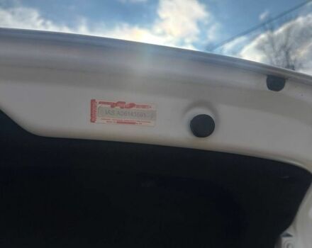 Белый Хендай Элантра, объемом двигателя 1.8 л и пробегом 140 тыс. км за 10800 $, фото 12 на Automoto.ua