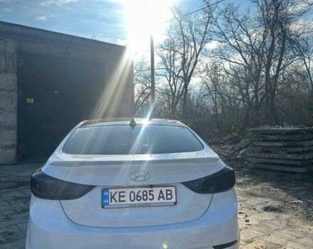 Белый Хендай Элантра, объемом двигателя 1.8 л и пробегом 140 тыс. км за 10800 $, фото 2 на Automoto.ua