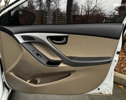 Белый Хендай Элантра, объемом двигателя 1.8 л и пробегом 163 тыс. км за 10290 $, фото 25 на Automoto.ua