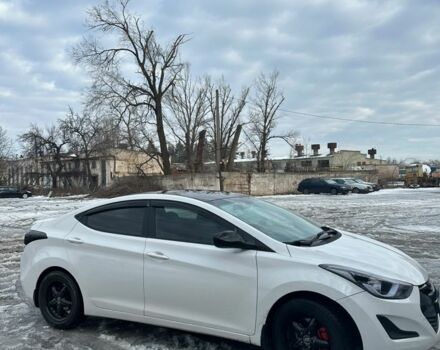 Белый Хендай Элантра, объемом двигателя 1.8 л и пробегом 140 тыс. км за 10800 $, фото 7 на Automoto.ua