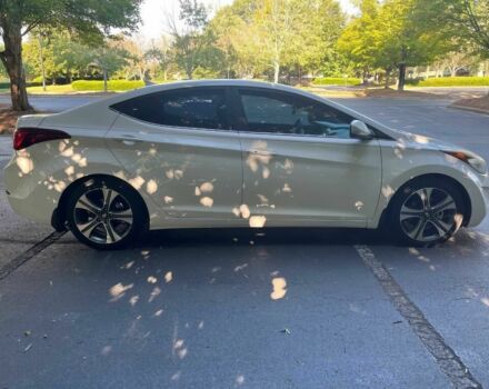 Белый Хендай Элантра, объемом двигателя 2 л и пробегом 75 тыс. км за 2300 $, фото 6 на Automoto.ua