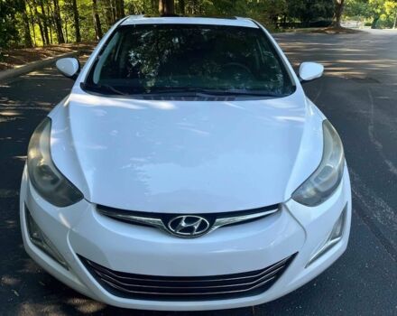 Белый Хендай Элантра, объемом двигателя 2 л и пробегом 75 тыс. км за 2300 $, фото 1 на Automoto.ua