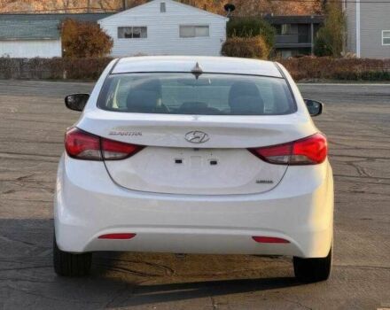 Белый Хендай Элантра, объемом двигателя 1.8 л и пробегом 119 тыс. км за 5700 $, фото 5 на Automoto.ua