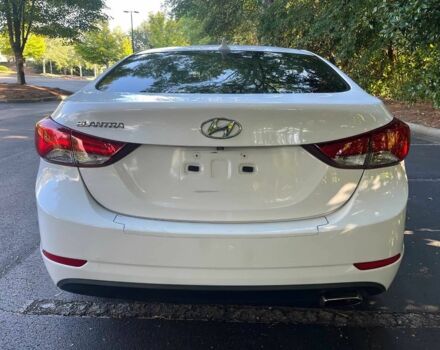 Белый Хендай Элантра, объемом двигателя 2 л и пробегом 75 тыс. км за 2300 $, фото 4 на Automoto.ua