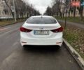 Белый Хендай Элантра, объемом двигателя 1.8 л и пробегом 204 тыс. км за 7500 $, фото 3 на Automoto.ua
