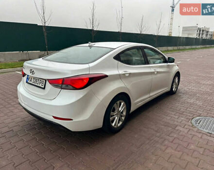 Белый Хендай Элантра, объемом двигателя 1.8 л и пробегом 127 тыс. км за 8400 $, фото 3 на Automoto.ua