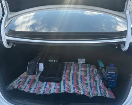 Белый Хендай Элантра, объемом двигателя 1.8 л и пробегом 140 тыс. км за 10800 $, фото 14 на Automoto.ua