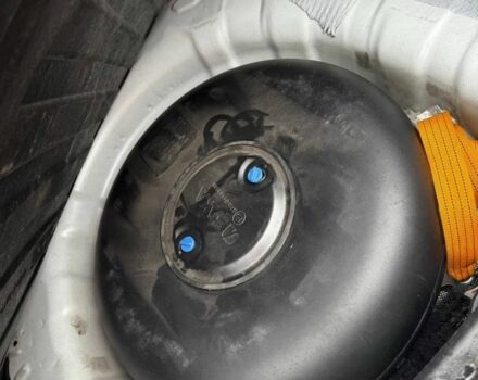 Белый Хендай Элантра, объемом двигателя 1.8 л и пробегом 204 тыс. км за 7500 $, фото 12 на Automoto.ua