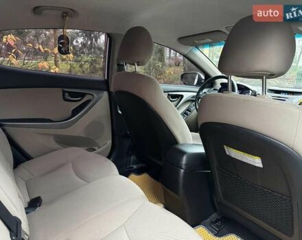 Білий Хендай Елантра, об'ємом двигуна 1.8 л та пробігом 163 тис. км за 10290 $, фото 23 на Automoto.ua