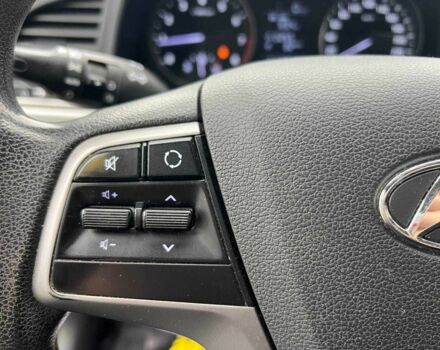 Білий Хендай Елантра, об'ємом двигуна 1.6 л та пробігом 220 тис. км за 11800 $, фото 13 на Automoto.ua