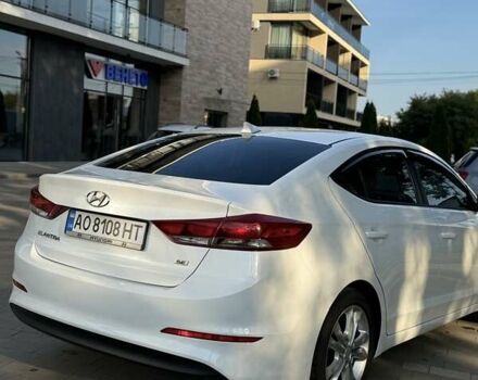 Белый Хендай Элантра, объемом двигателя 2 л и пробегом 76 тыс. км за 12800 $, фото 10 на Automoto.ua