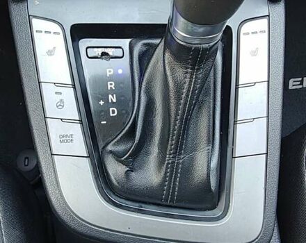 Білий Хендай Елантра, об'ємом двигуна 2 л та пробігом 255 тис. км за 10500 $, фото 11 на Automoto.ua