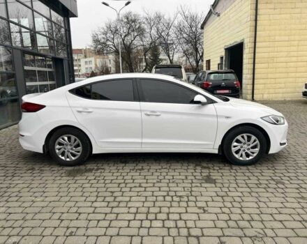 Білий Хендай Елантра, об'ємом двигуна 1.6 л та пробігом 220 тис. км за 11800 $, фото 7 на Automoto.ua