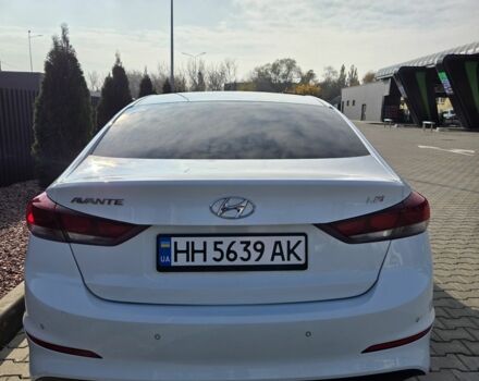 Белый Хендай Элантра, объемом двигателя 1.6 л и пробегом 195 тыс. км за 10500 $, фото 11 на Automoto.ua