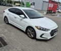 Белый Хендай Элантра, объемом двигателя 2 л и пробегом 80 тыс. км за 12800 $, фото 3 на Automoto.ua