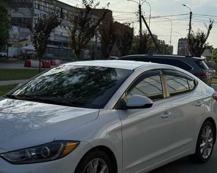 Білий Хендай Елантра, об'ємом двигуна 2 л та пробігом 76 тис. км за 13500 $, фото 1 на Automoto.ua