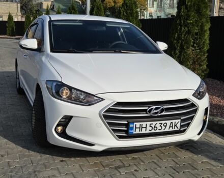 Белый Хендай Элантра, объемом двигателя 1.6 л и пробегом 195 тыс. км за 10500 $, фото 9 на Automoto.ua
