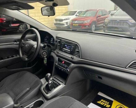 Білий Хендай Елантра, об'ємом двигуна 1.6 л та пробігом 220 тис. км за 11800 $, фото 20 на Automoto.ua